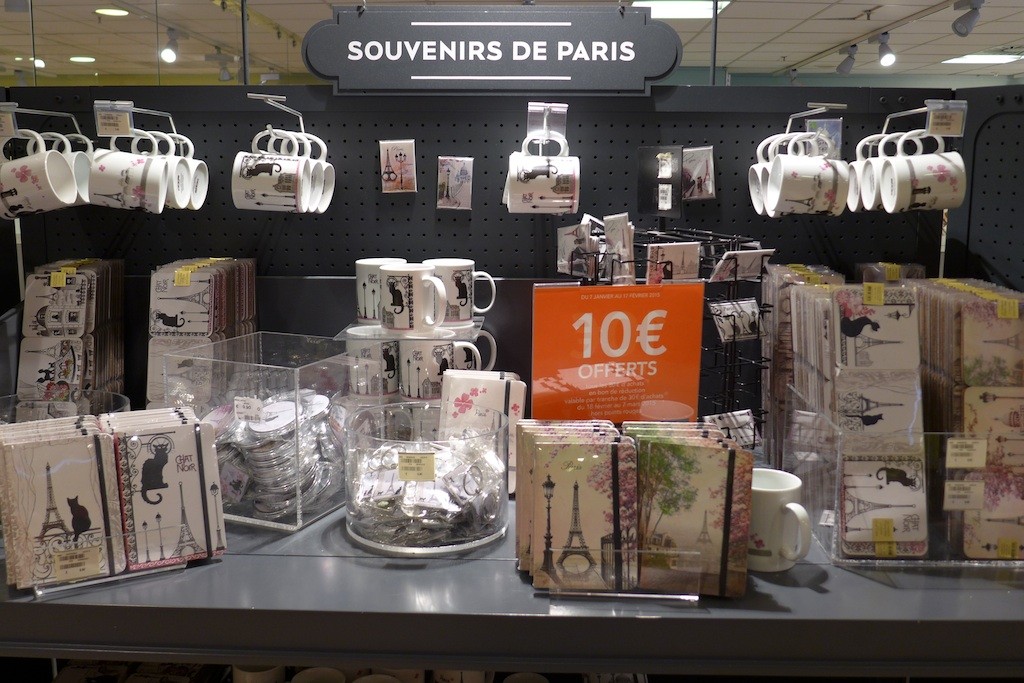 Souvenirs de Paris at BHV Marais