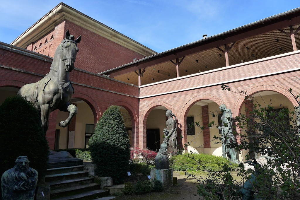 Musee Bourdelle Paris_front garden 2