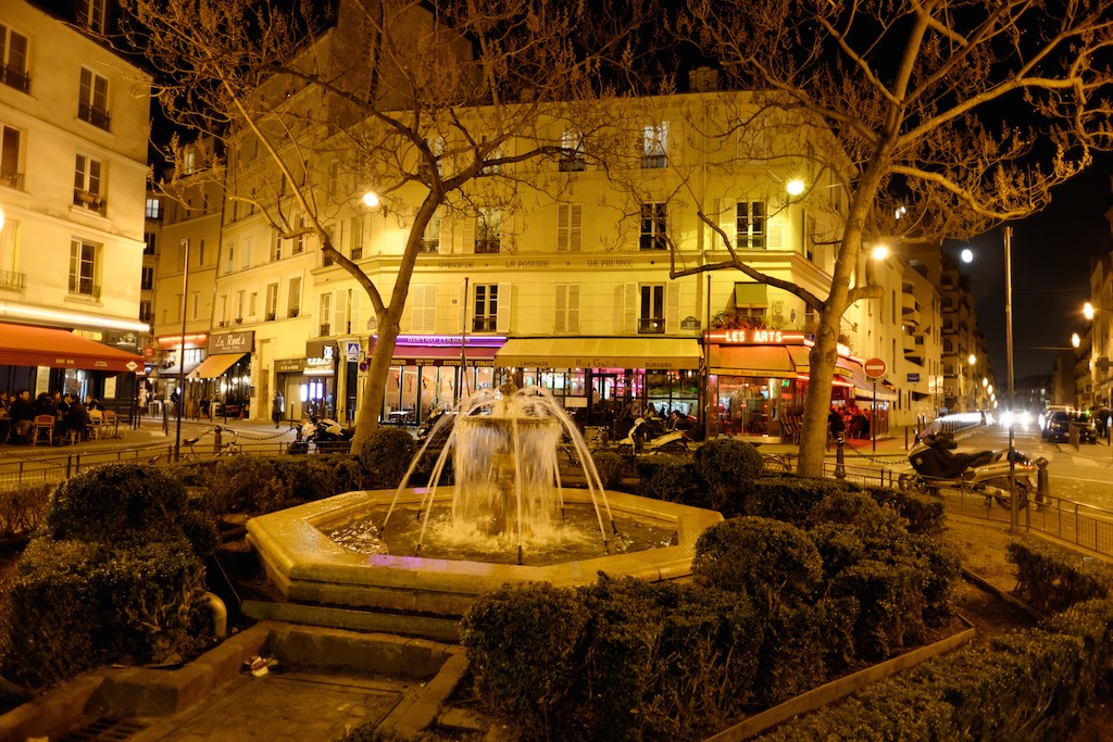 Place de la Contrescarpe by night-Paris