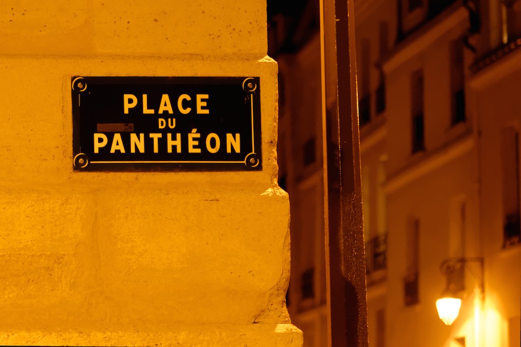 Place du Pantheon-Paris