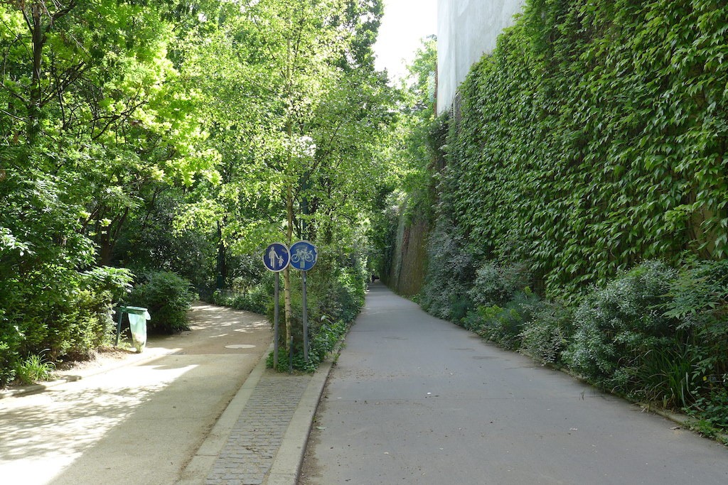 La Coulee Verte - Footpath and cycling lane