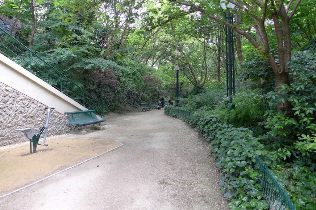 La Coulee verte - Fitness trail along the footpath