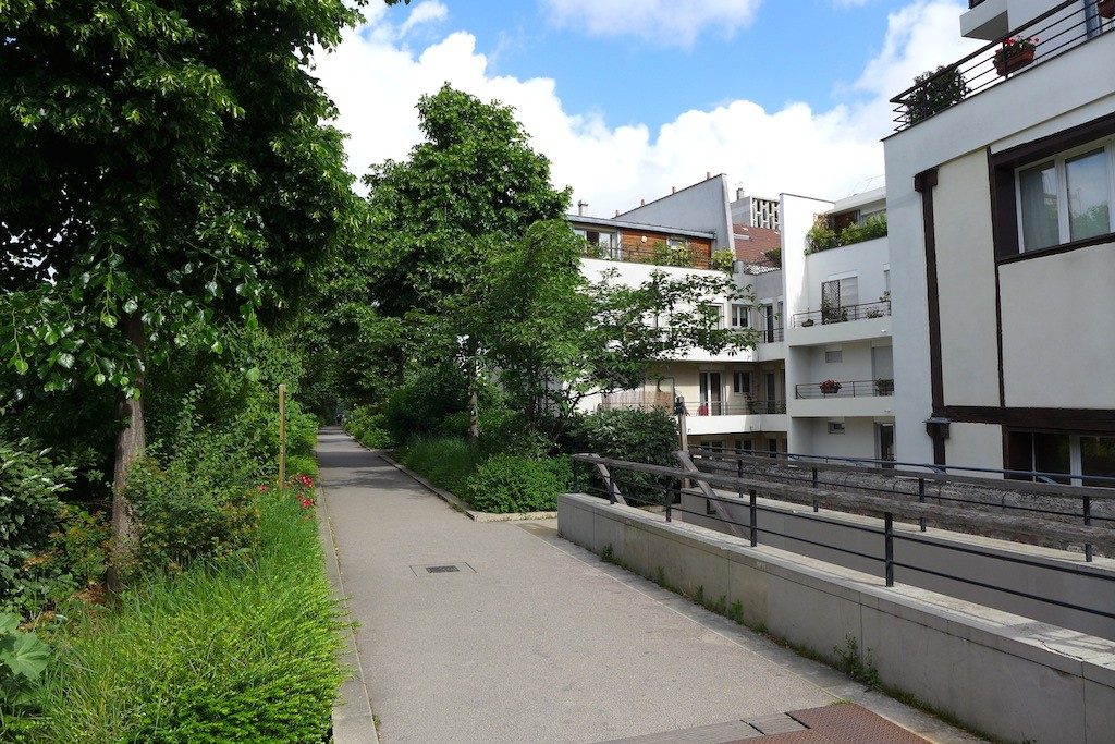 Promenade plantee Paris-Viaduc des arts- View