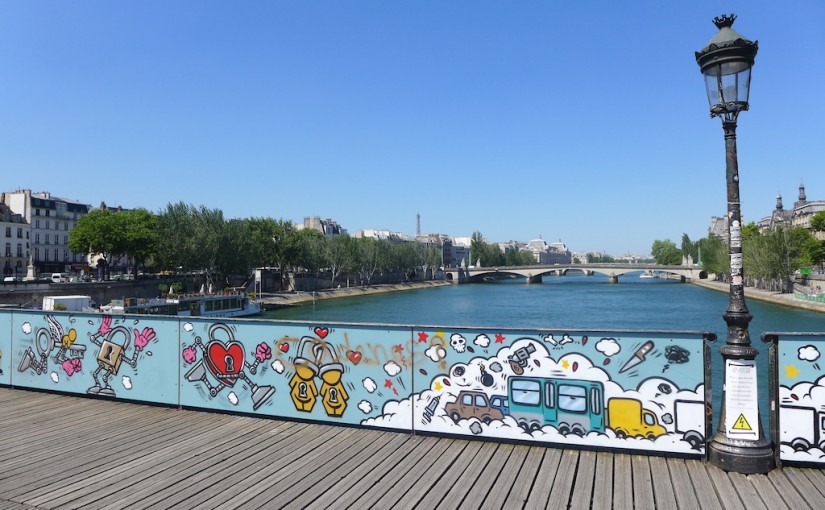 Bye Bye Love Locks: A New Look for the Pont des Arts in Paris - Good  Morning Paris The Blog