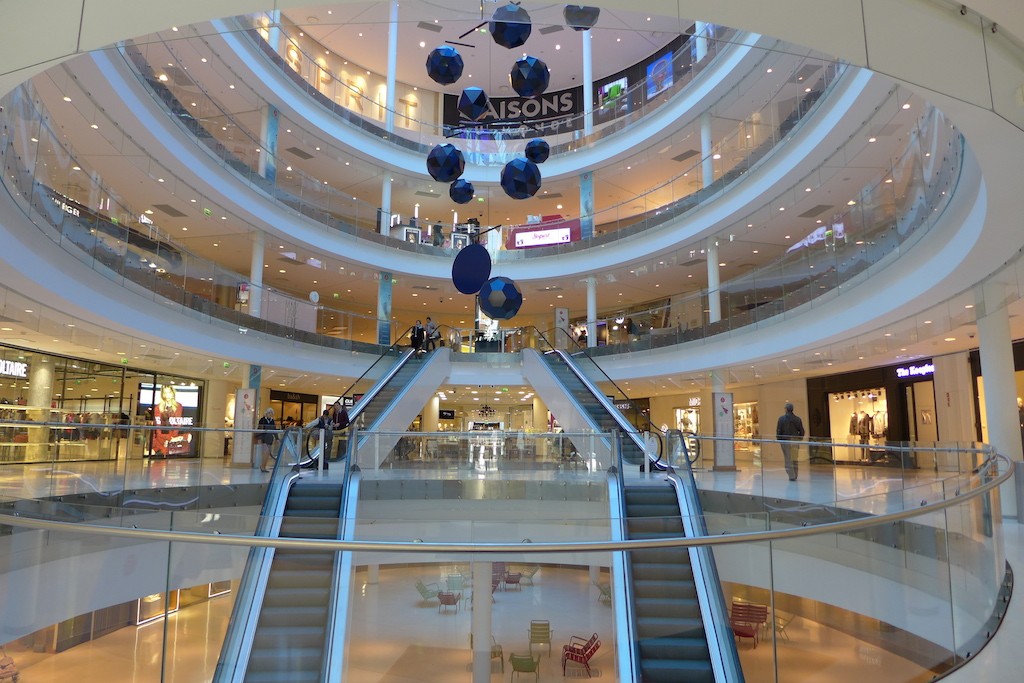 Beaugrenelle Paris-Inside view from Magnetic Entrance