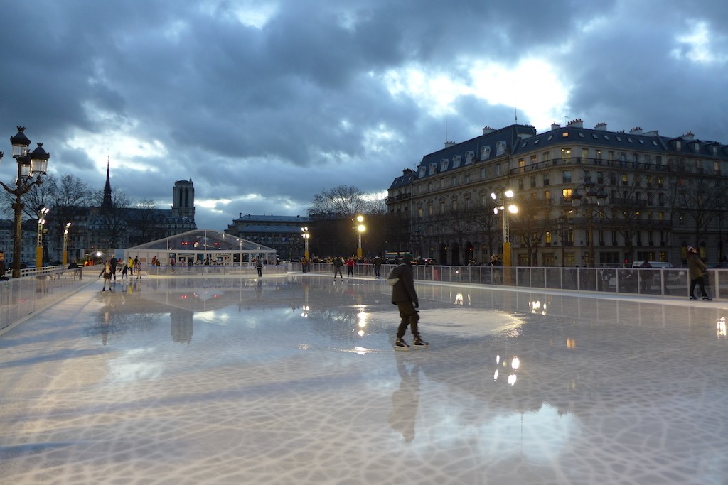 Festive Season - Paris - The Ice rink near the Hotel de Ville in 2014