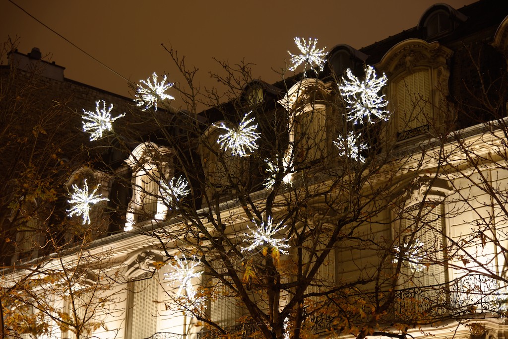 Festive Season-Paris-A building Avenue Montaigne