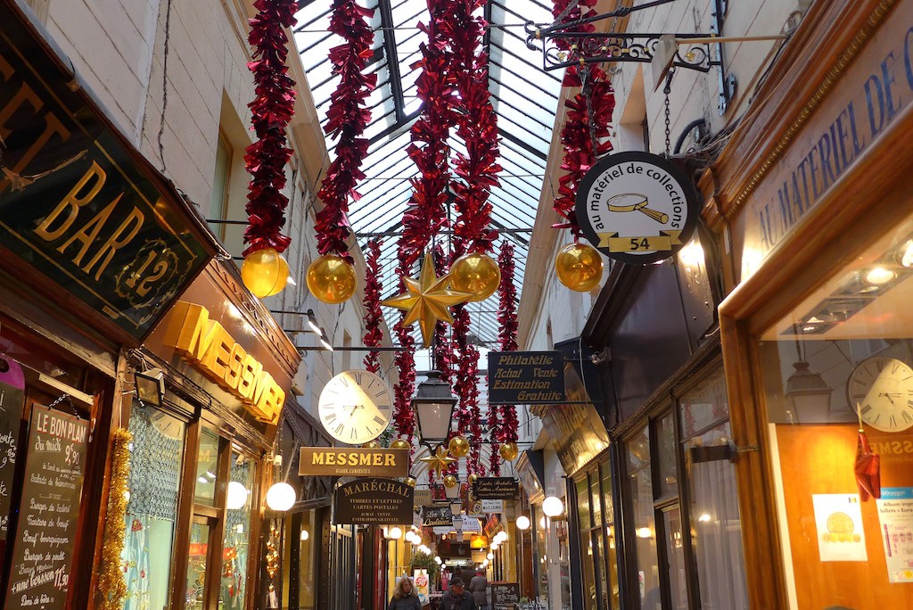 Passage des Panoramas- Paris-Christmas decoration