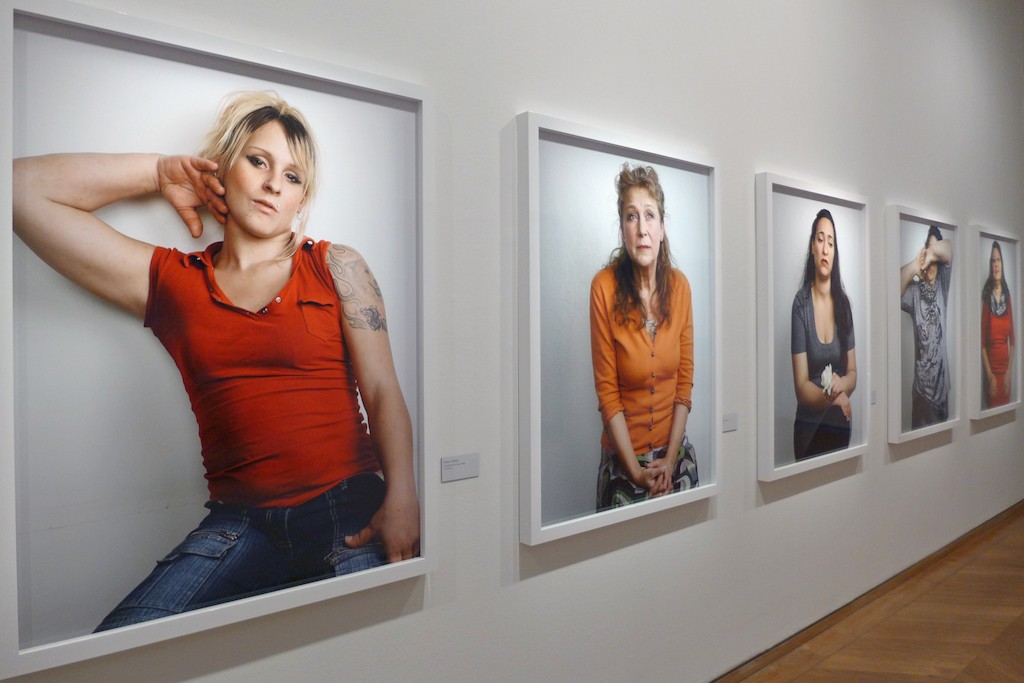 Bettina Rheims-MEP-Paris-room4-Detenues