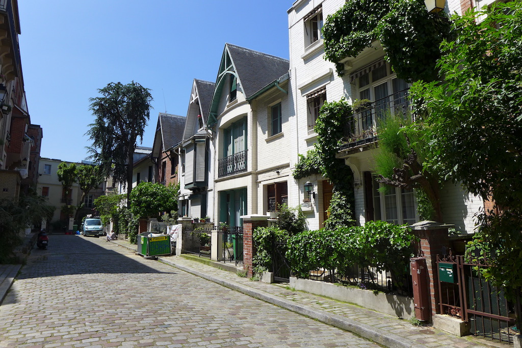 Montmartre-Paris-Villa Leandre