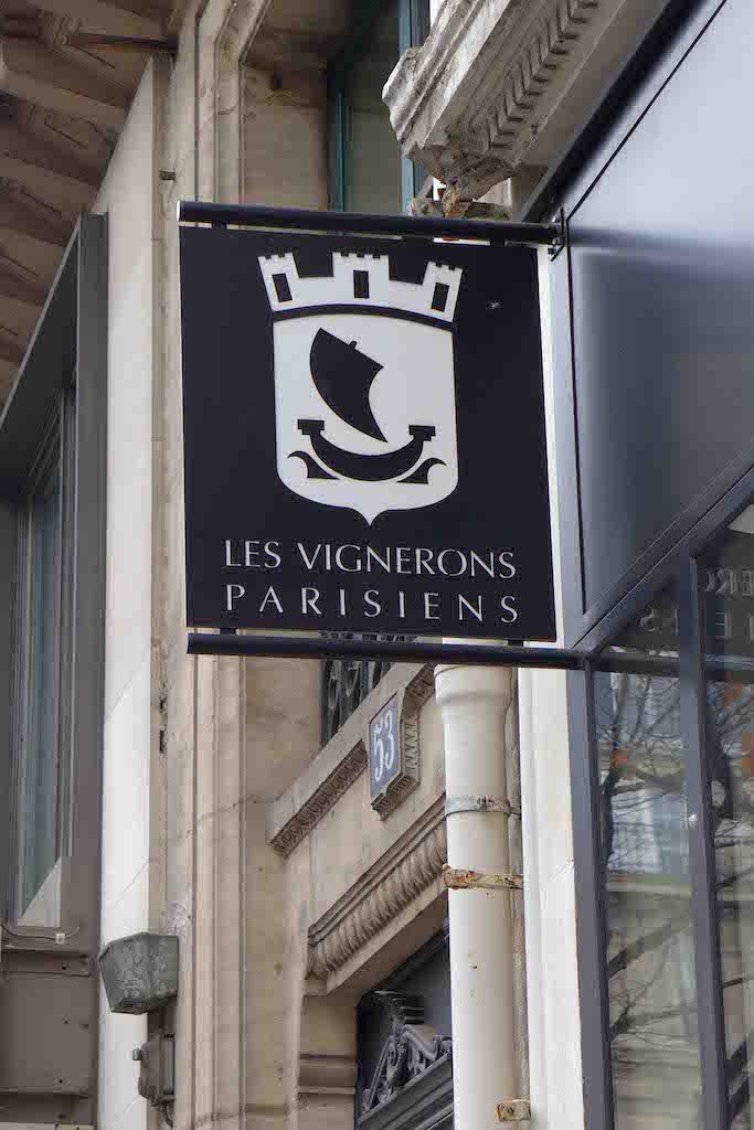 Les Vignerons Parisiens-Sign
