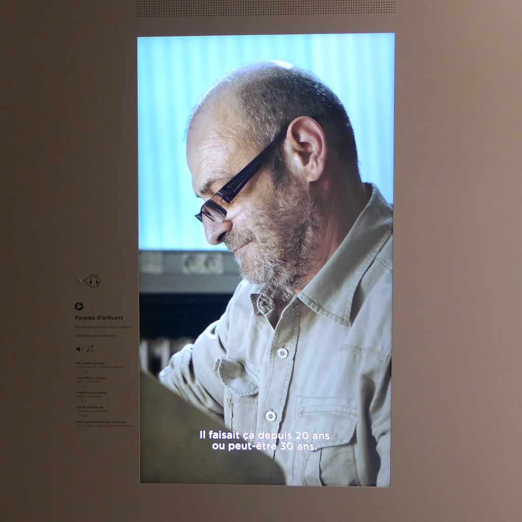 Monnaie de Paris-Video of a craftman