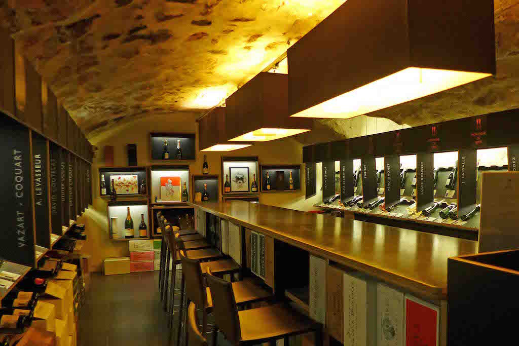Dilettantes - Paris - The Champagne cellar and tasting room