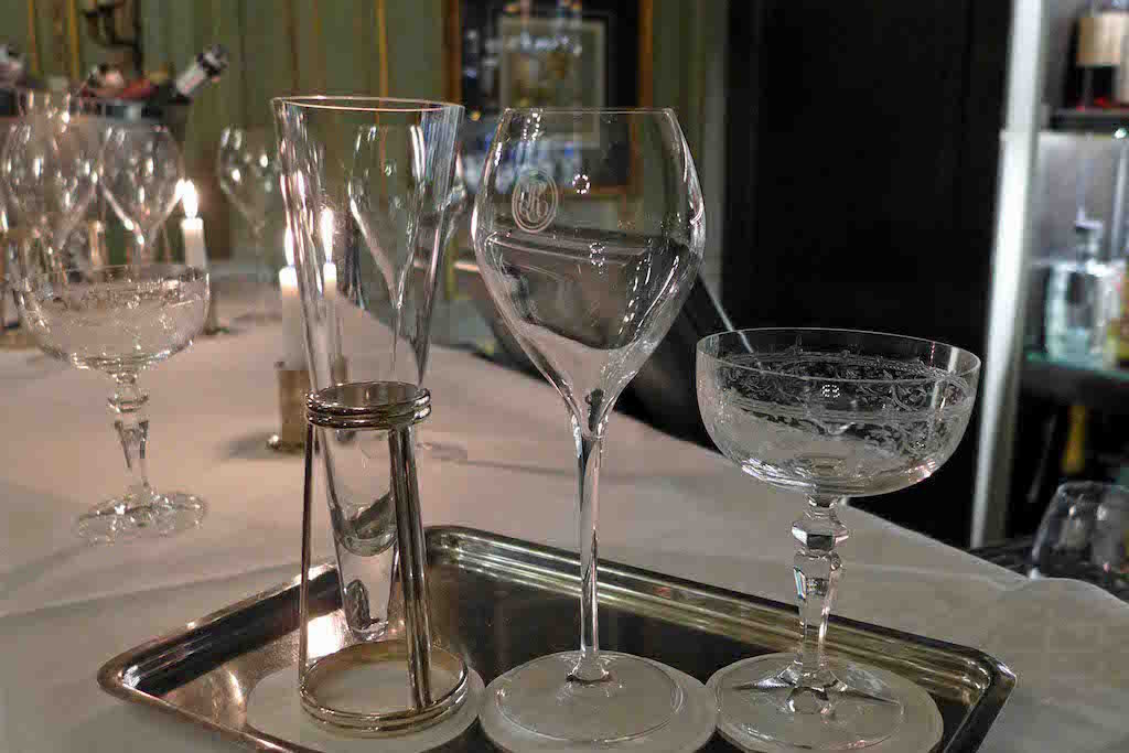 Champagne Bar Le Dokhans-Champagne glasses