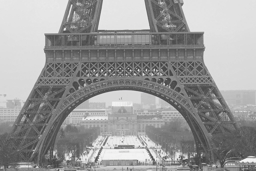 Snow in the Champ de Mars - Eiffel Tower - Paris - February 2018