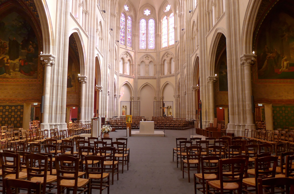 Eglise Saint Ignace - Paris - Hidden in the Centre Sevres