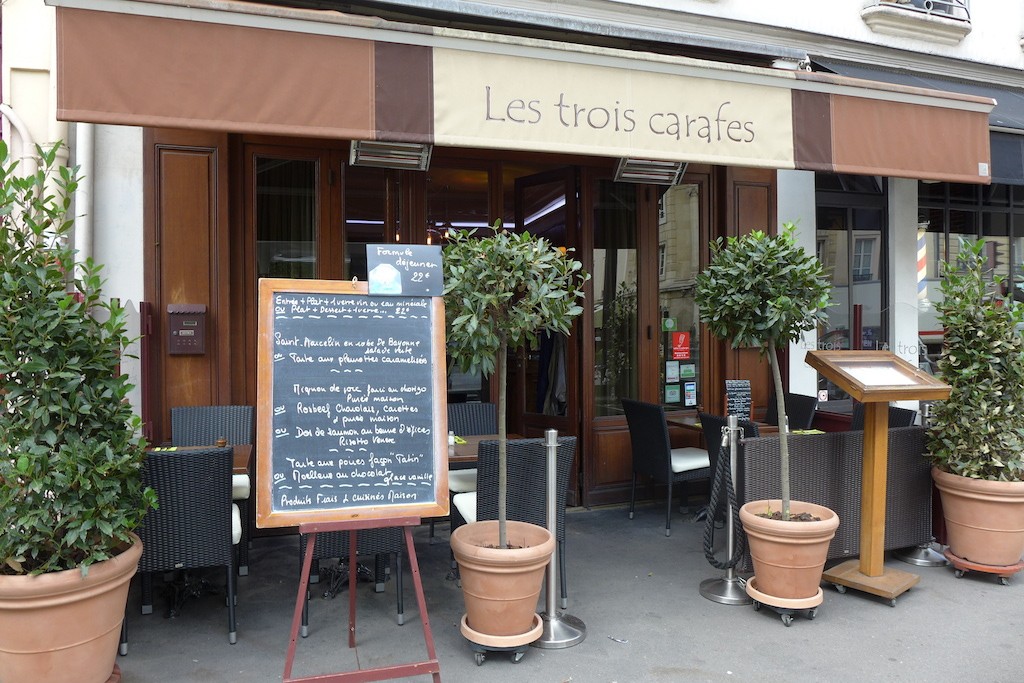 Paris-Restaurant Les trois carafes