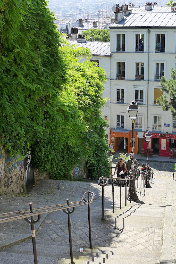 Montmartre-Stairs-rue du Calvaire