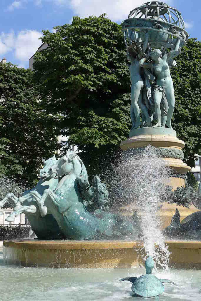 Fountains Paris-fontaine des quatre parties du monde-04